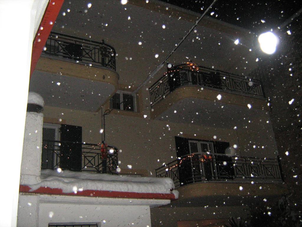 Apartment Filoxenia Levídhion
